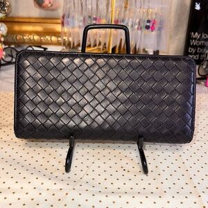 Bottega Veneta long leather wallet with “push lock”